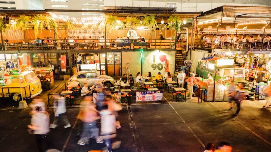 Authorities in Bangkok Say Restaurants Can Serve Alcoholic Drinks Until 9PM