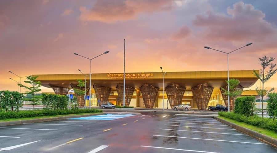 PM Following Up on Construction Progress at Betong Airport