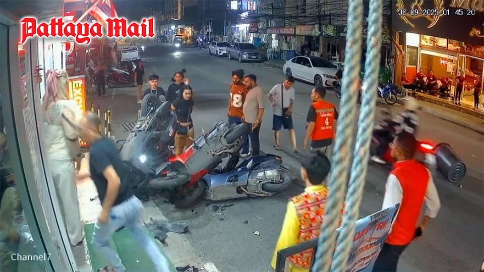 Drunk Woman Crashes into Parked Motorbikes in Pattaya