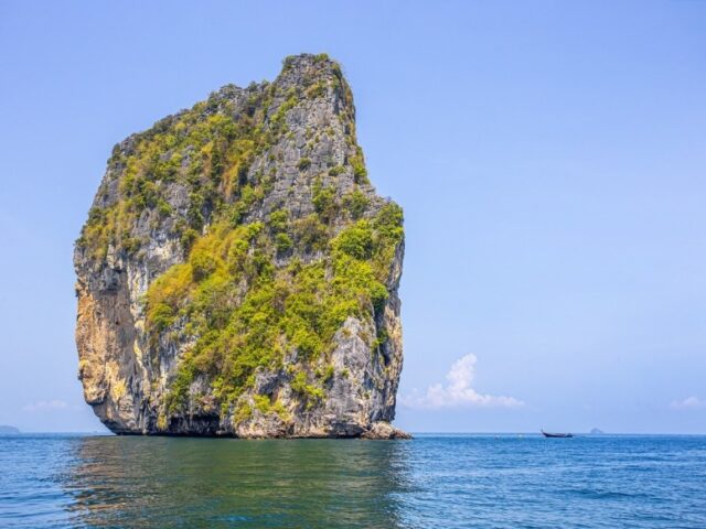 4 Islands + Phi Phi Island: Private Charter Speedboat Tour (20 PAX)